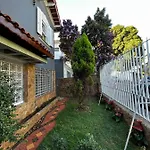 Hostel E Pousada Vila Madalena